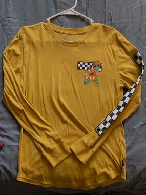 Men's Mustard Long-Sleeve Graphic Tee - Casual Streetwear